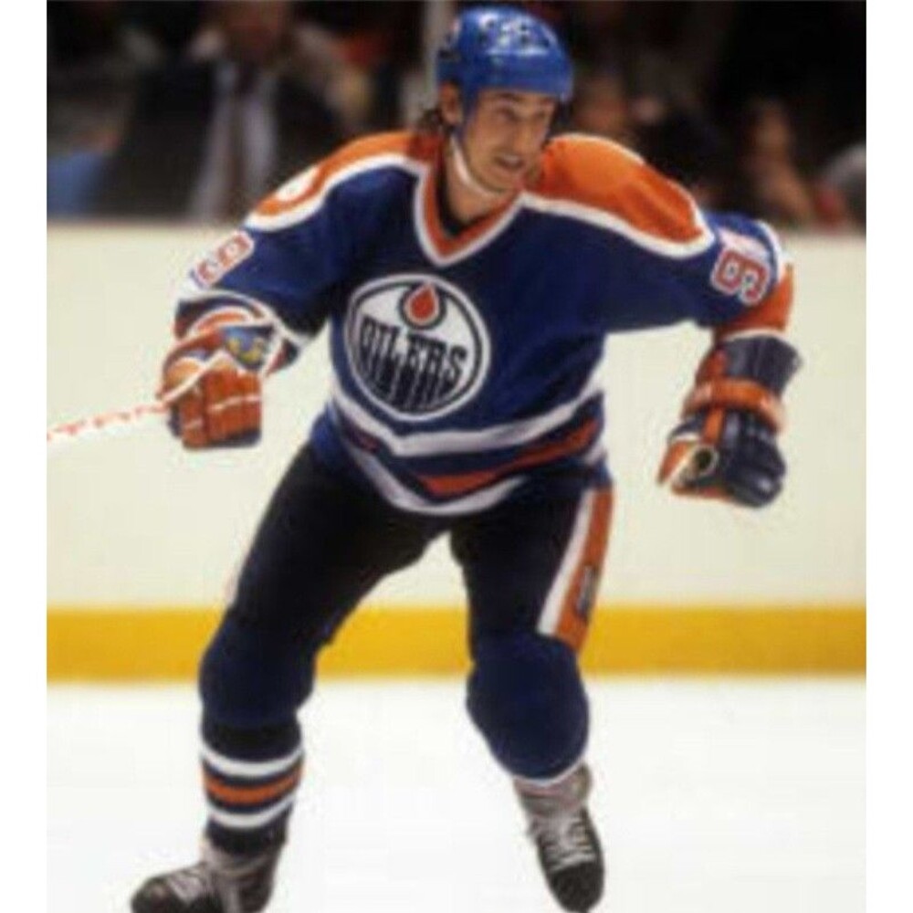 Wayne Gretzky (CCM)-(Oilers)-(Jersey)-(Blue/Orange)-(Used)-(Size:XL-52)-$110.00 - Picture 8 of 9